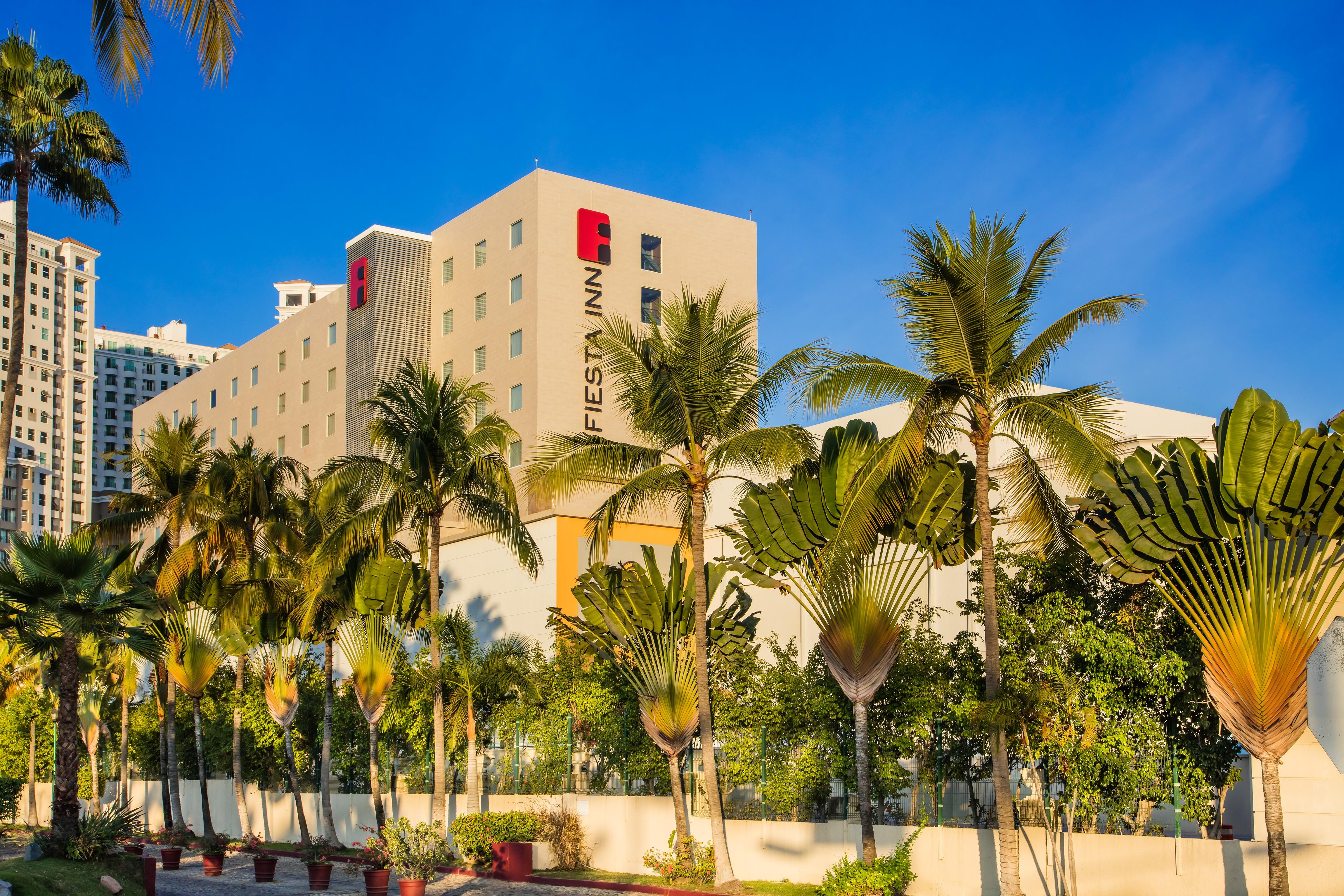Fiesta Inn Puerto Vallarta Isla Exterior photo